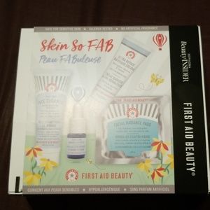 First aid beauty sample box